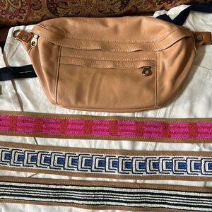 Parker Thatch Cross Your Heart Sling-Leather Butterscotch w/ 3 Crossbody Straps